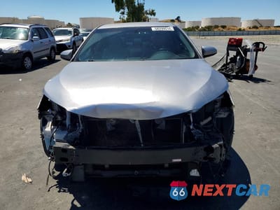 Piąte zdjęcie samochodu w środku: 2016 TOYOTA CAMRY SE VIN:4T1BF1FKXGU181029 - miniatura
