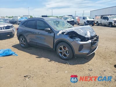 Czwarte zdjęcie samochodu z boku: 2025 FORD ESCAPE ST LINE VIN:1FMCU0MZ5SUA27423 - miniatura