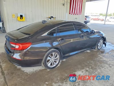 Trzecie zdjęcie samochodu z tyłu: 2018 HONDA ACCORD LX VIN:1HGCV1F14JA075141 - miniatura