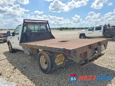 Drugie zdjęcie samochodu z przodu: 2004 FORD F350 SUPER DUTY VIN:1FDWF36P34EC00390 - miniatura