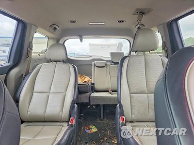 Zdjęcie 10 z 13 samochodu: 2020 KIA SEDONA EX VIN:KNDMB5C12L6648082 - miniatura