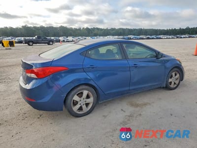 Trzecie zdjęcie samochodu z tyłu: 2013 HYUNDAI ELANTRA GLS VIN:KMHDH4AE3DU998375 - miniatura