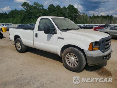Czwarte zdjęcie samochodu z boku: 2007 FORD F250 SUPER DUTY VIN:1FTNF205X7EB19473 - miniatura