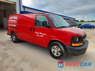 Czwarte zdjęcie samochodu z boku: 2008 CHEVROLET EXPRESS G1 - DELIVERY VAN VIN:1GCFG154881101686 - miniatura