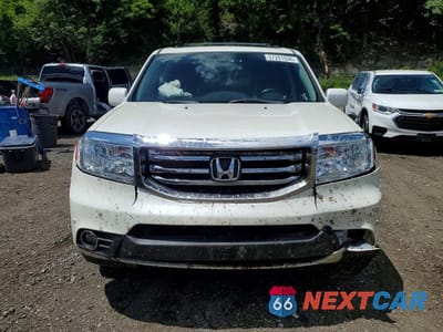 Piąte zdjęcie samochodu w środku: 2015 HONDA PILOT TOURING VIN:5FNYF4H90FB023249 - miniatura