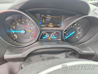Zdjęcie 9 z 14 samochodu: 2018 FORD ESCAPE SE VIN:1FMCU0GD9JUB85875 - miniatura