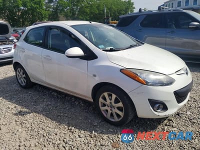 Czwarte zdjęcie samochodu z boku: 2013 MAZDA MAZDA2 VIN:JM1DE1LY2D0162342 - miniatura
