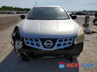 Piąte zdjęcie samochodu w środku: 2011 NISSAN ROGUE S VIN:JN8AS5MV6BW668696 - miniatura