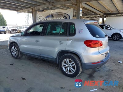 Drugie zdjęcie samochodu z przodu: 2012 VOLKSWAGEN TIGUAN S VIN:WVGAV7AX6CW547751 - miniatura