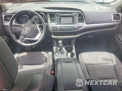 Zdjęcie 8 z 13 samochodu: 2014 TOYOTA HIGHLANDER LE PLUS VIN:5TDZKRFH3ES021383 - miniatura