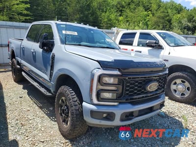 Czwarte zdjęcie samochodu z boku: 2025 FORD F350 SUPER DUTY VIN:1FT8W3BMXSED60840 - miniatura