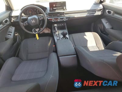 Zdjęcie 8 z 12 samochodu: 2026 HONDA CIVIC LX VIN:2HGFE2F20TH553233 - miniatura