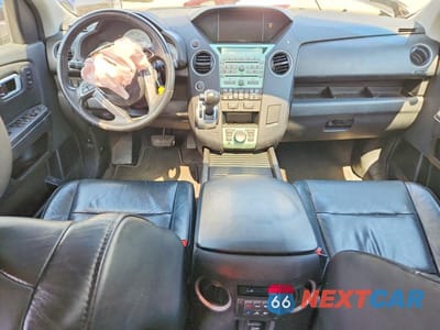 Zdjęcie 8 z 13 samochodu: 2011 HONDA PILOT TOURING VIN:5FNYF4H92BB100830 - miniatura