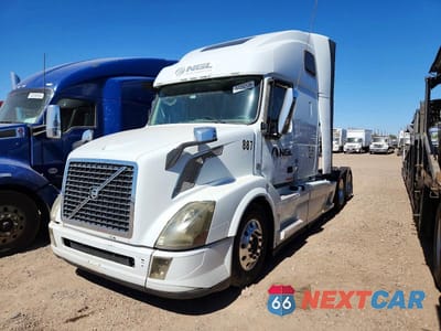 Drugie zdjęcie samochodu z przodu: 2016 VOLVO VNL SEMI TRUCK VIN:4V4NC9EH7GN934710 - miniatura