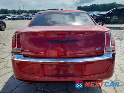 Zdjęcie 6 z 12 samochodu: 2014 CHRYSLER 300C VIN:2C3CCAKT9EH170057 - miniatura