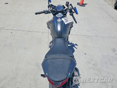 Zdjęcie 6 z 8 samochodu: 2022 DUCATI MONSTER VIN:ZDMMAMDT7NB006372 - miniatura