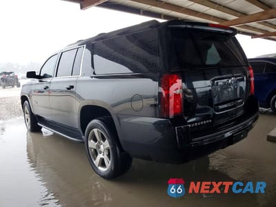 Drugie zdjęcie samochodu z przodu: 2019 CHEVROLET SUBURBAN C1500 LT VIN:1GNSCHKC2KR318763 - miniatura