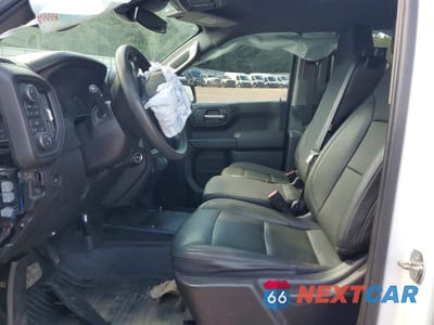 Zdjęcie 7 z 12 samochodu: 2022 CHEVROLET SILVERADO K1500 VIN:2GCUDAED8N1513094 - miniatura