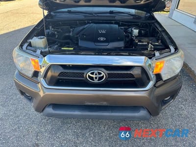 Zdjęcie 7 z 12 samochodu: 2014 TOYOTA TACOMA DOUBLE CAB VIN:3TMLU4EN3EM143316 - miniatura