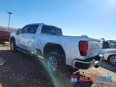 Drugie zdjęcie samochodu z przodu: 2021 GMC SIERRA K2500 DENALI VIN:1GT49REY7MF187749 - miniatura