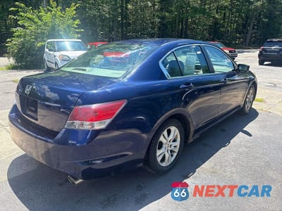 Czwarte zdjęcie samochodu z boku: 2008 HONDA ACCORD LXP VIN:1HGCP26418A085775 - miniatura