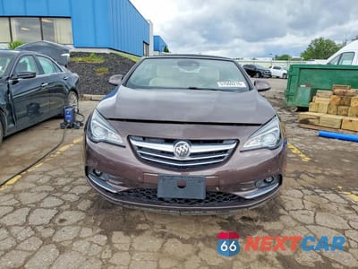 Piąte zdjęcie samochodu w środku: 2016 BUICK CASCADA PREMIUM VIN:W04WT3N55GG155078 - miniatura