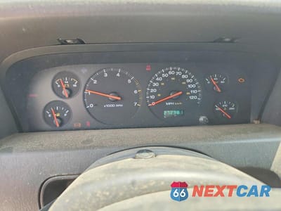 Zdjęcie 9 z 12 samochodu: 2000 JEEP GRAND CHEROKEE LAREDO VIN:1J4GW48S9YC235270 - miniatura