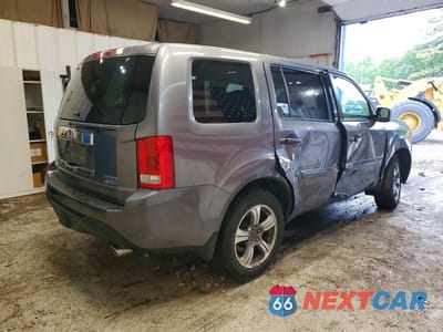 Trzecie zdjęcie samochodu z tyłu: 2015 HONDA PILOT SE VIN:5FNYF4H36FB010856 - miniatura