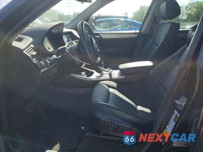 Zdjęcie 7 z 14 samochodu: 2017 BMW X3 XDRIVE28I VIN:5UXWX9C51H0D99287 - miniatura