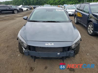 Piąte zdjęcie samochodu w środku: 2022 KIA FORTE LXS VIN:3KPF24AD1NE454608 - miniatura