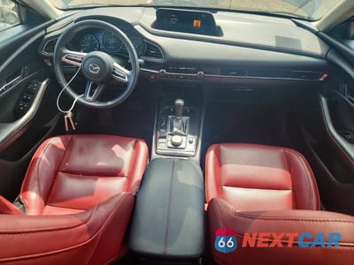 Zdjęcie 8 z 12 samochodu: 2022 MAZDA CX-30 PREFERRED VIN:3MVDMBCL1NM450573 - miniatura