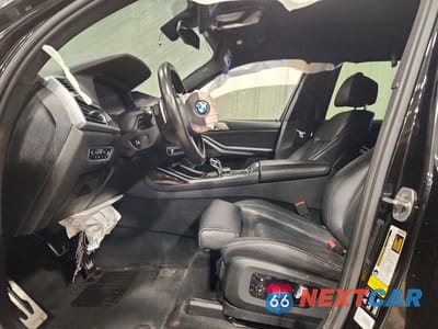 Zdjęcie 7 z 13 samochodu: 2020 BMW X7 M50I VIN:5UXCX6C01L9B33388 - miniatura