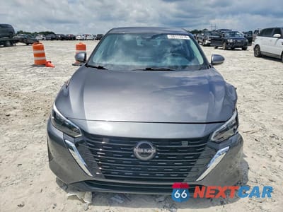 Piąte zdjęcie samochodu w środku: 2025 NISSAN SENTRA SV VIN:3N1AB8CV0SY299795 - miniatura