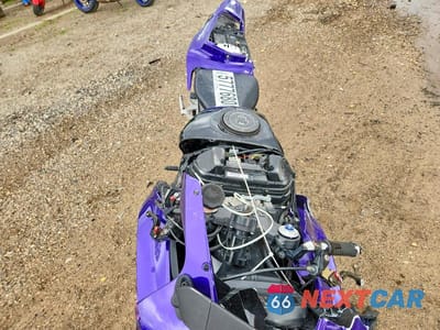 Piąte zdjęcie samochodu w środku: 2008 HONDA CBR600 RR VIN:JH2PC40088M101683 - miniatura