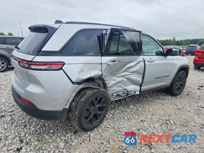 Trzecie zdjęcie samochodu z tyłu: 2025 JEEP GRAND CHEROKEE LAREDO VIN:1C4RJHAGXS8699155 - miniatura