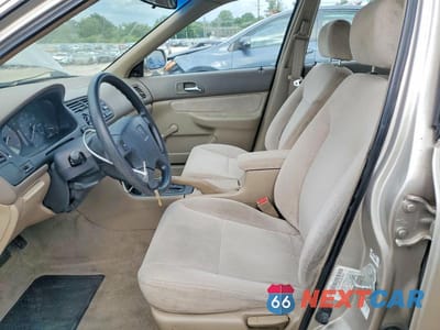 Zdjęcie 7 z 12 samochodu: 1996 HONDA ACCORD DX 25TH ANNIVERSARY VIN:1HGCD5680TA135393 - miniatura