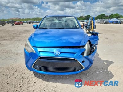Piąte zdjęcie samochodu w środku: 2018 TOYOTA YARIS IA BASE VIN:3MYDLBYV9JY305140 - miniatura