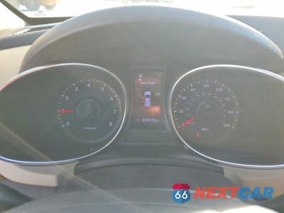 Zdjęcie 9 z 13 samochodu: 2013 HYUNDAI SANTA FE SPORT 2.4L VIN:5XYZU3LBXDG044968 - miniatura