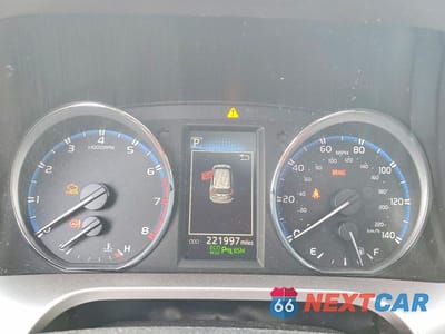 Zdjęcie 9 z 13 samochodu: 2016 TOYOTA RAV4 LIMITED VIN:JTMDFREVXGJ054886 - miniatura
