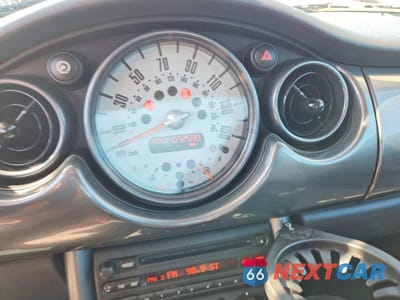 Zdjęcie 9 z 12 samochodu: 2006 MINI COOPER S VIN:WMWRE33526TL24895 - miniatura