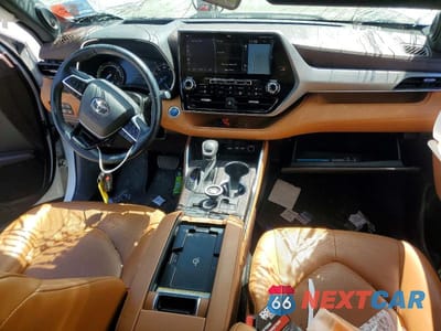 Zdjęcie 8 z 13 samochodu: 2021 TOYOTA HIGHLANDER HYBRID PLATINUM VIN:5TDEBRCH4MS018137 - miniatura