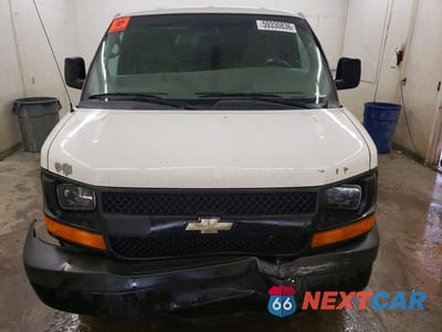 Piąte zdjęcie samochodu w środku: 2012 CHEVROLET EXPRESS 3500 CARGO DELIVERY VAN VIN:1GCZGUCGXC1197230 - miniatura