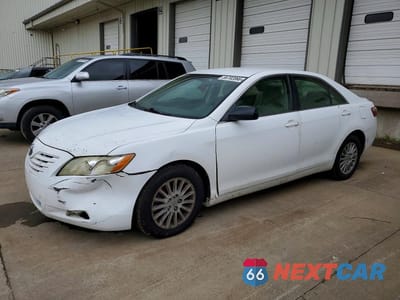 2007 TOYOTA CAMRY LE 4T1BE46K17U656992 - główne zdjęcie licytacji z USA - miniatura