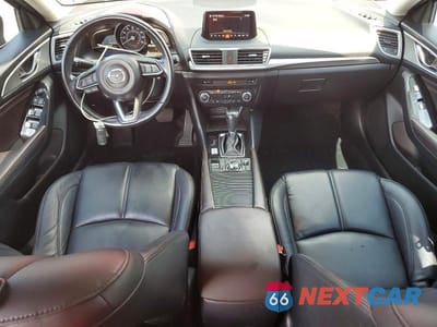 Zdjęcie 8 z 13 samochodu: 2018 MAZDA 3 TOURING VIN:3MZBN1L34JM251038 - miniatura
