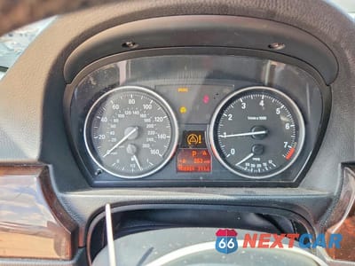 Zdjęcie 9 z 12 samochodu: 2011 BMW 3 SERIES 328I VIN:WBAPH7G51BNM58375 - miniatura