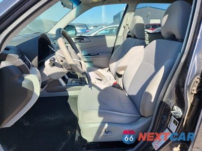Zdjęcie 7 z 12 samochodu: 2011 SUBARU FORESTER 2.5X PREMIUM VIN:JF2SHADC9BH741068 - miniatura