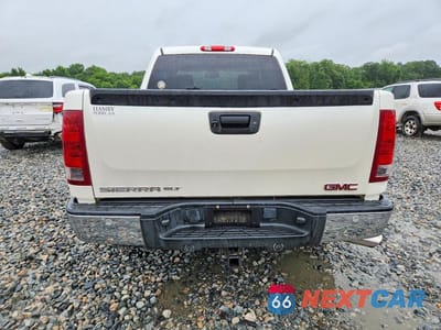 Zdjęcie 6 z 13 samochodu: 2010 GMC SIERRA C1500 SLT VIN:3GTRCWE06AG287058 - miniatura