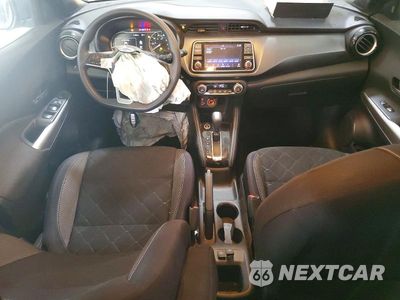 Zdjęcie 8 z 13 samochodu: 2019 NISSAN KICKS SV VIN:3N1CP5CU0KL491814 - miniatura