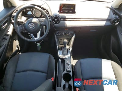 Zdjęcie 8 z 12 samochodu: 2016 SCION IA BASE VIN:3MYDLBZV5GY106531 - miniatura