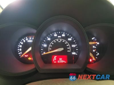 Zdjęcie 9 z 12 samochodu: 2016 KIA RIO LX VIN:KNADM4A38G6542098 - miniatura